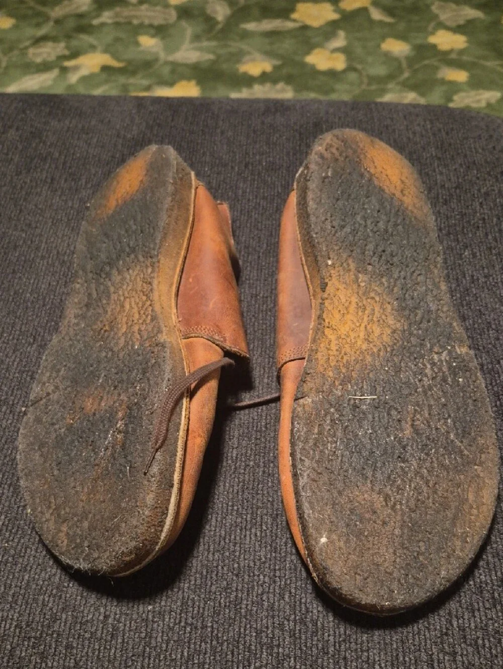 Clarks Men's Brown Leather Chukka Boots